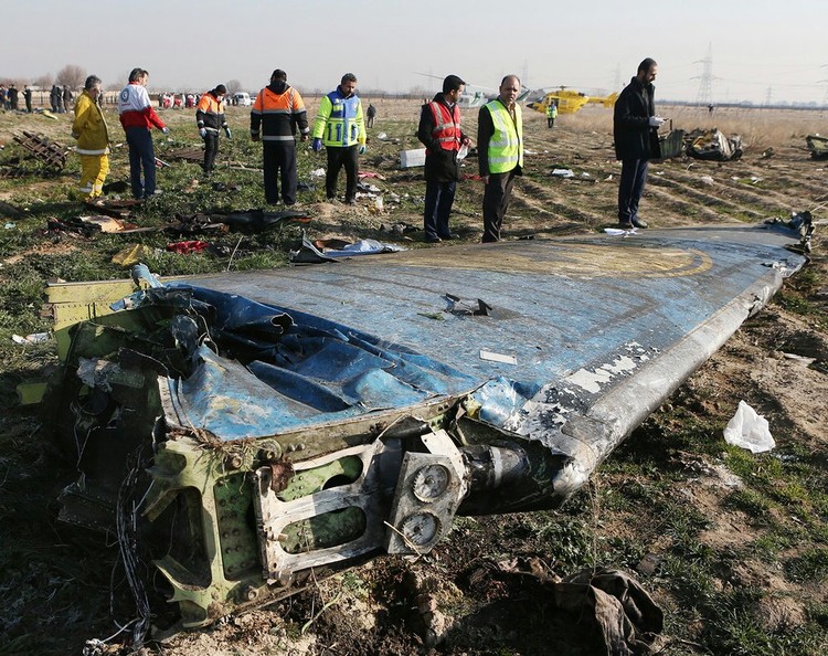 اقدام شجاعانه ایران در پذیرفتن مسئولیت سقوط هواپیمای اوکراینی/ «میزگرد سیاسی» بررسی می کند