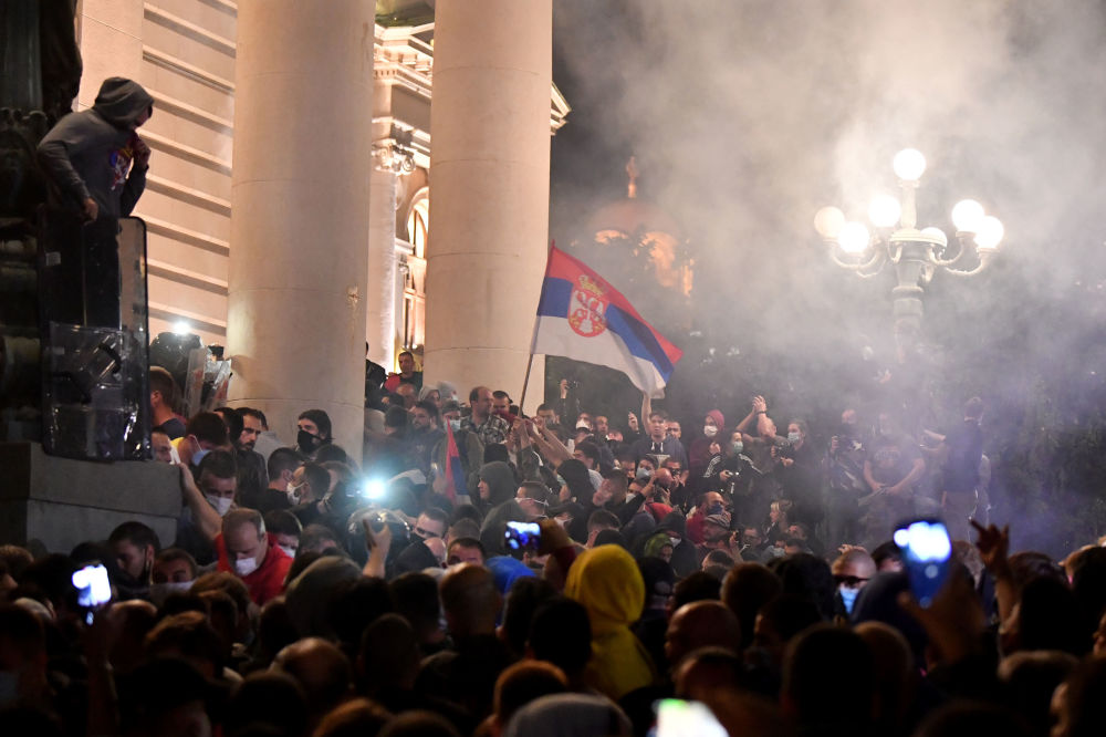 ناآرامی‌ها و اعتراضات در صربستان را از تریبون بشنوید