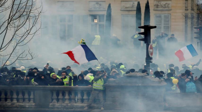 «رو در رو» و یک‌سالگی جنبش ضد سرمایه‌داری در فرانسه