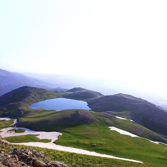 معرفی بهشت آذربایجان غربی در کانال کردی شبکه جهانی سحر