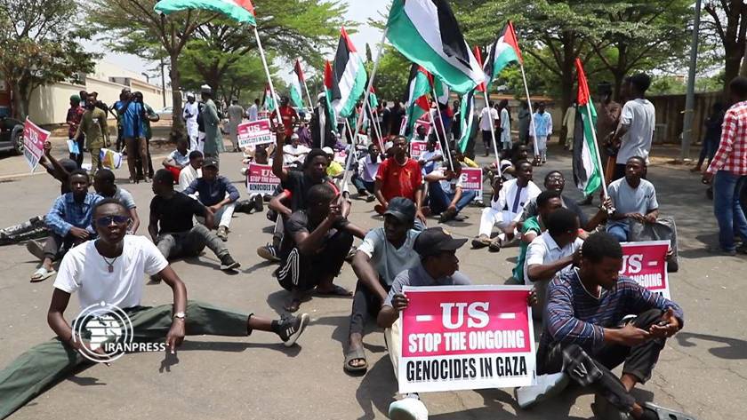 تجمع حامیان فلسطین مقابل سفارت آمریکا در نیجریه