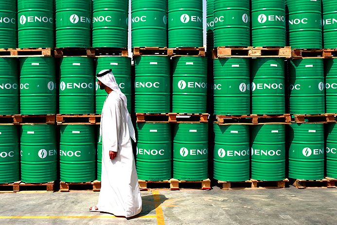 نگاهی به کاهش قیمت نفت و رکود اقتصادی در امارات