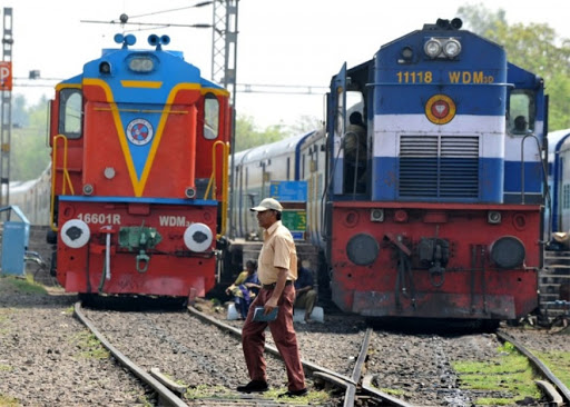 پرونده خصوصی سازی حمل و نقل ریلی هند روی میز نقد «شبه قاره»