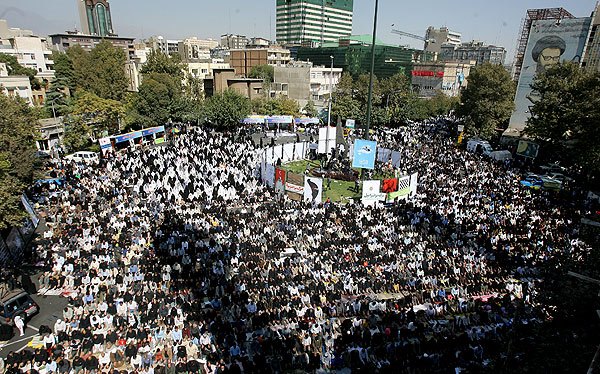 پخش زنده حماسه مردم ایران در بزرگداشت روز قدس از شبکه سه سیما