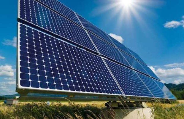 مرورری بر صنعت انرژی خورشیدی در ایران