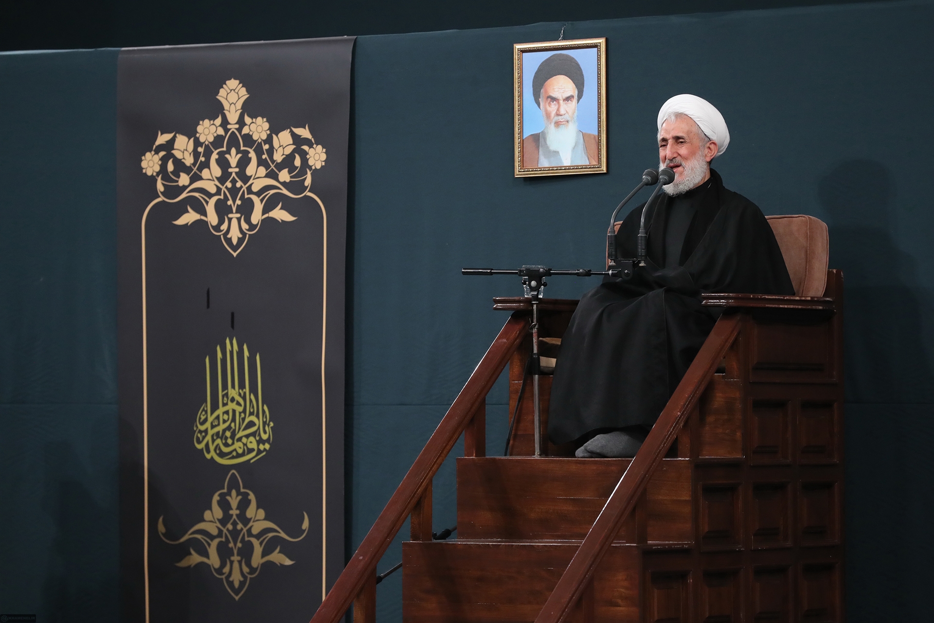 پخش سخنرانی مذهبی از حسینیه امام خمینی (ره)