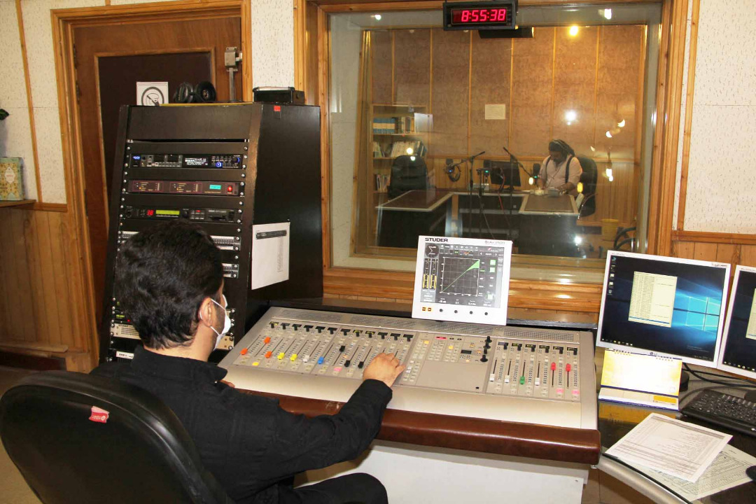 «آواهنگ» در رادیو قزوین