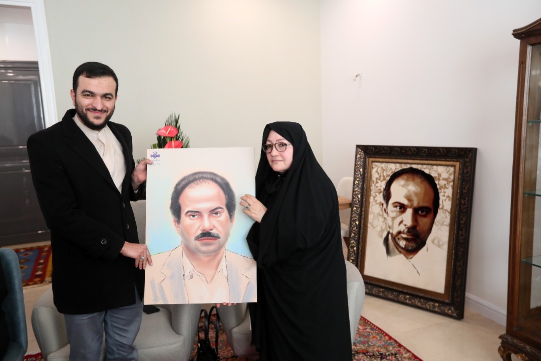 همسر شهید: همسرم خود را متمایز از دیگران نمی‌دید