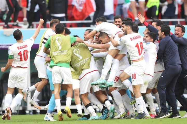 کارشناس فوتبال: ایرانی‌ها در روزهای سخت کارهای بزرگ می‌کنند