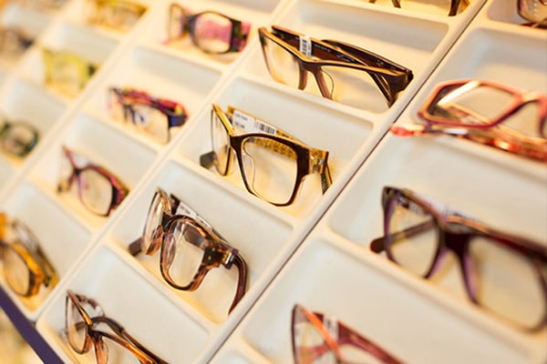 آشنایی با اتحادیه فروشندگان و تولیدکنندگان عینک