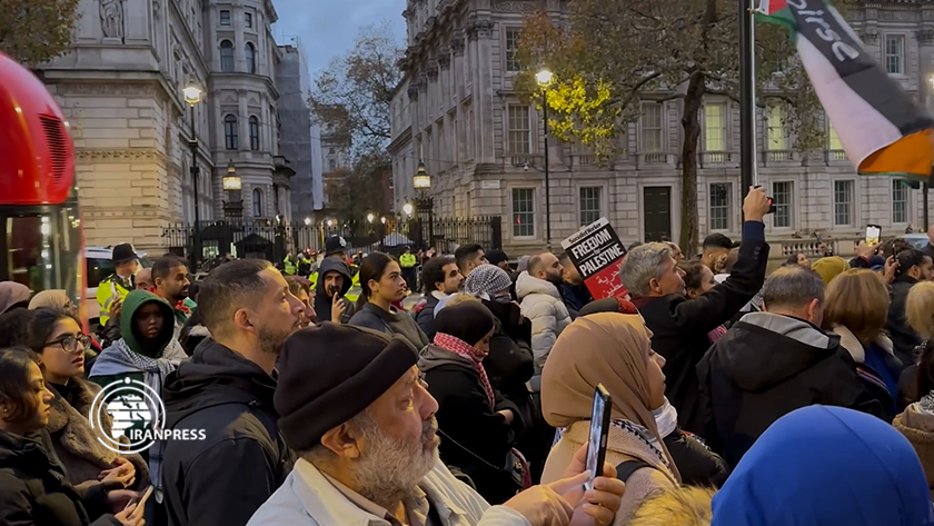 تجمع ضدصهیونیستی مقابل مقر نخست‌وزیری بریتانیا