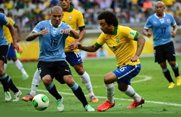 پخش زنده تقابل دو تیم ملی «اروگوئه - برزیل» از شبکه سه سیما