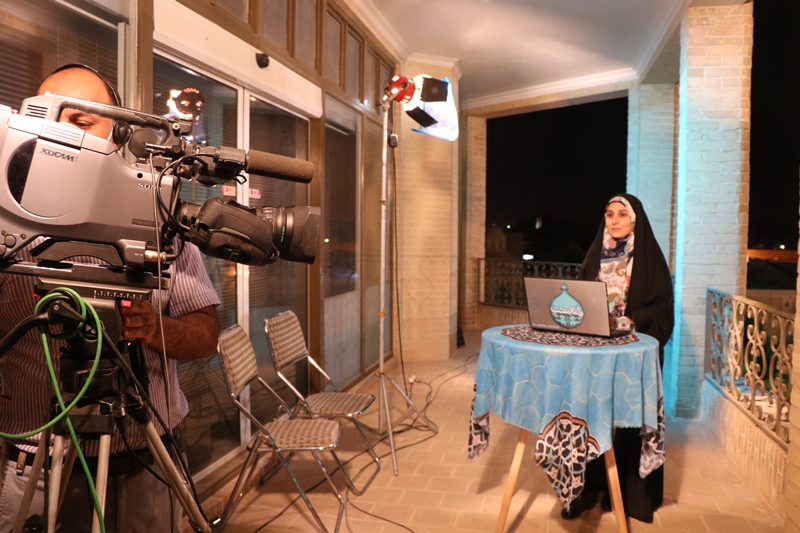 تماشای شب های پرستاره کویر در شبکه یزد