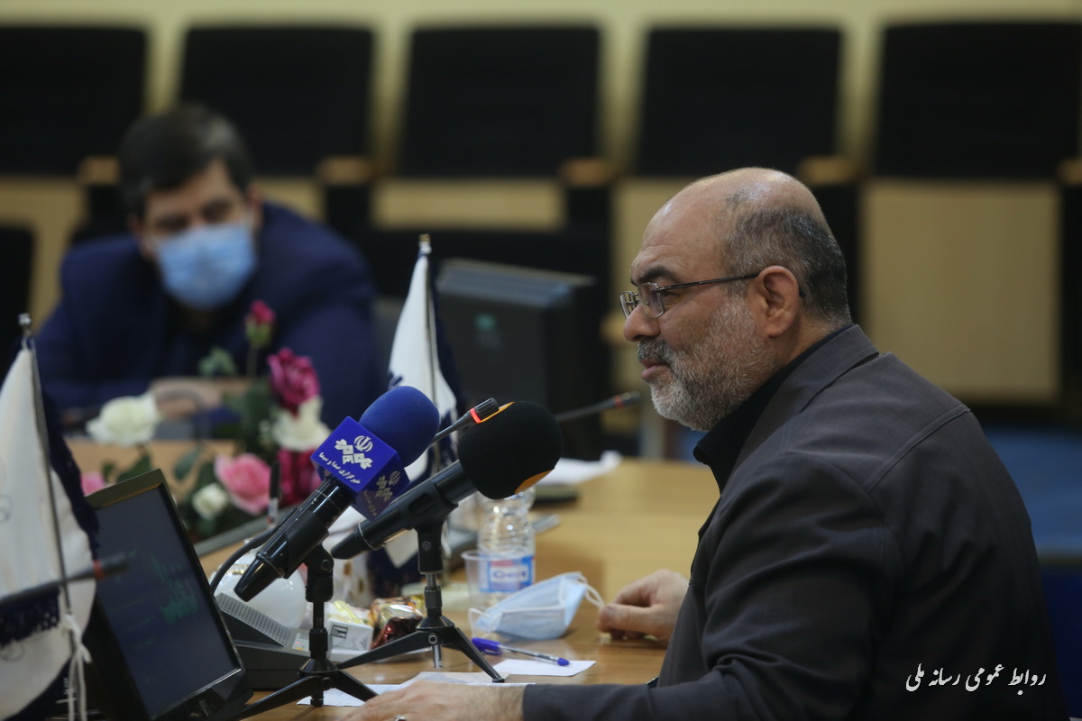 رادیو؛ رسانه‌ای برای انعکاس عظمت انقلاب اسلامی